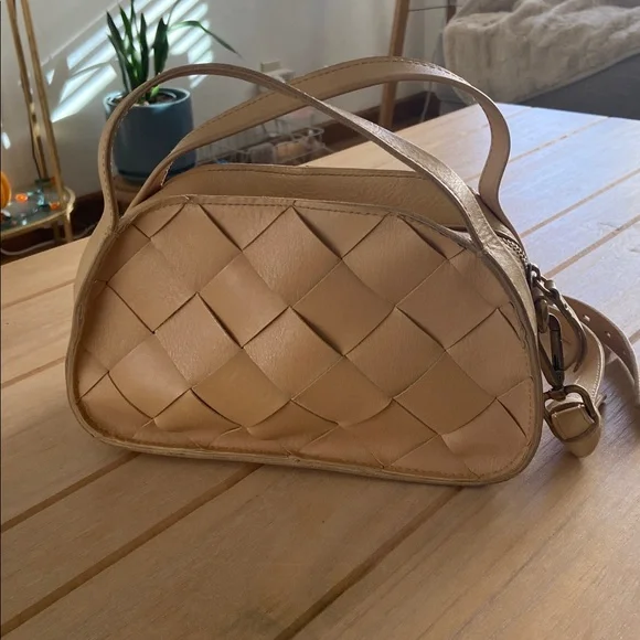 Madewell Tan Crossbody Bag - Picture 4 of 4